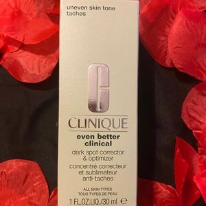 CLINIQUE clinical dark spot corrector&optimizer